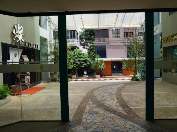 Young Place Bangkok Dış mekan fotoğraf